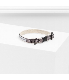 Cat Collar Out of my box Cream, Black light